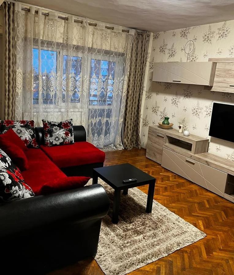 Hellen'S Ultracentral Apartament Buzau Ngoại thất bức ảnh